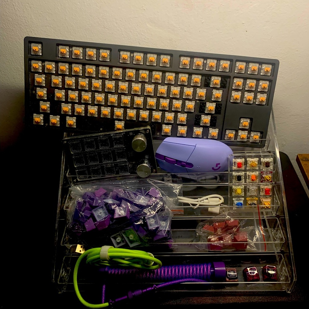 Mechanichal Keyboard COMPLETE set up Logitech & DROP $600 retail